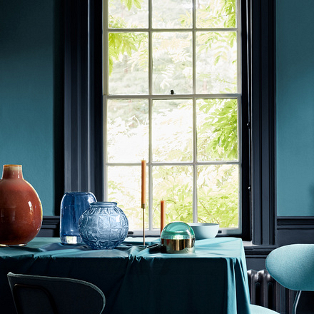 5093442 - Crown - Walls and Ceilings - Matt Emulsion - teal - 2.5L - S1