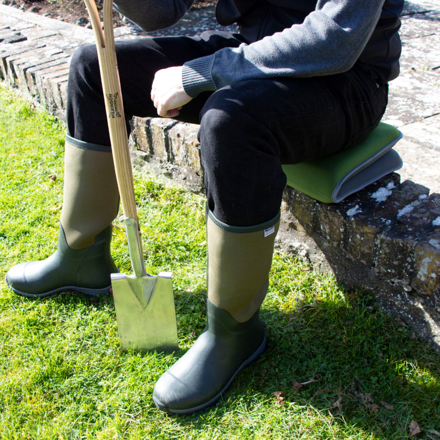 wilkin sword compacts spade